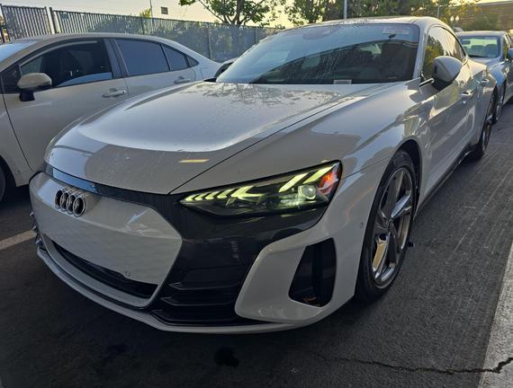 AUDI E-TRON GT 2023 WAUDJBFW1P7001596 image